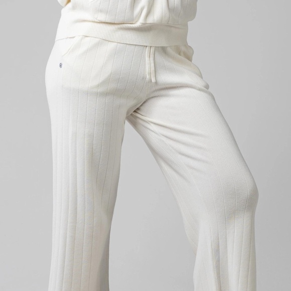 Cream Hooded Sweatsuit Set - Picture 5 of 13